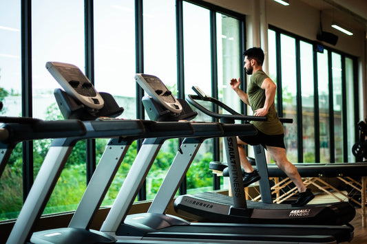 What Are the Benefits of a Gym Membership vs a Home Gym